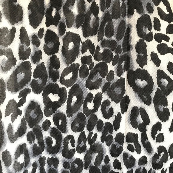 WOMAN WITHIN Leopard Print Scarf Wrap Shawl Oversized New Black Gray - Picture 8 of 13